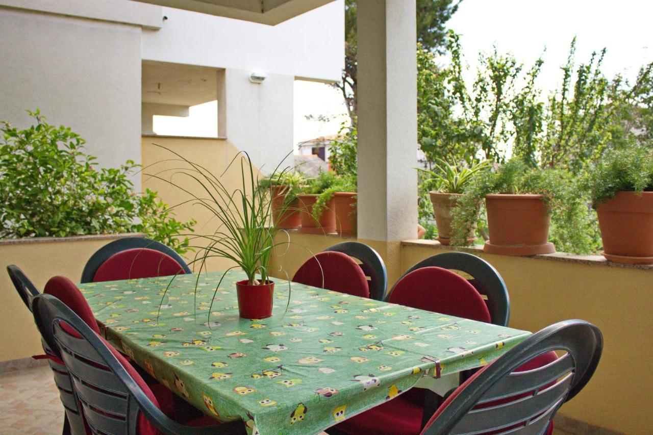 Apartments By The Sea Nin, Zadar - 12890 Exterior foto